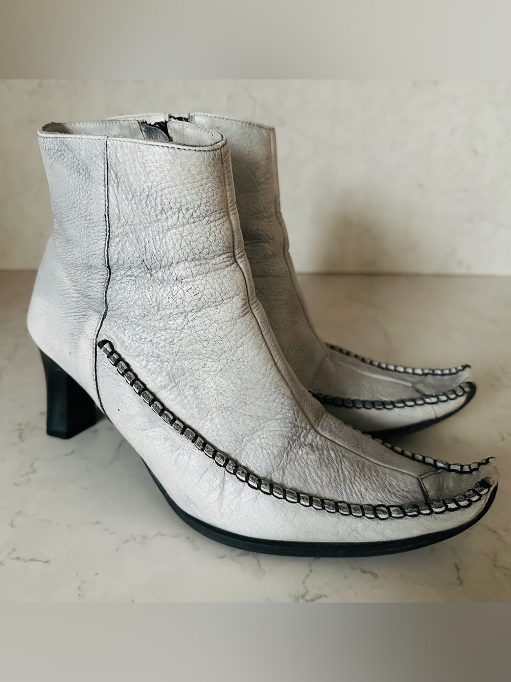 Vintage Leather Ankle Boots (Size 7)